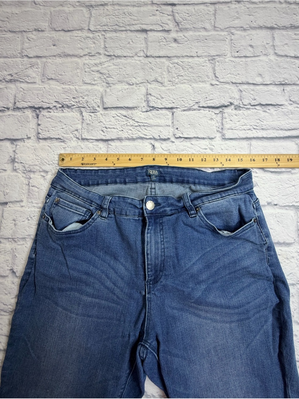 Reba Medium Blue Layered Ruffle Hem Cropped Jeans. Stretch. Size 14. - Picture 5 of 8